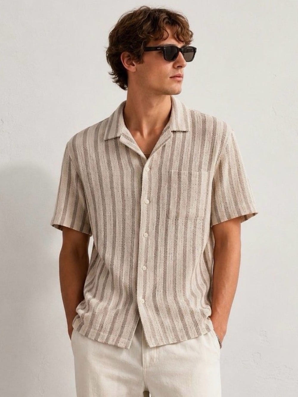 Men's Striped textured Short Sleeve Button-Front Shirt